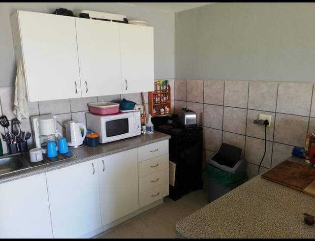 2 BEDROOM HOUSE FOR SALE IN HARTENBOS CENTRAL